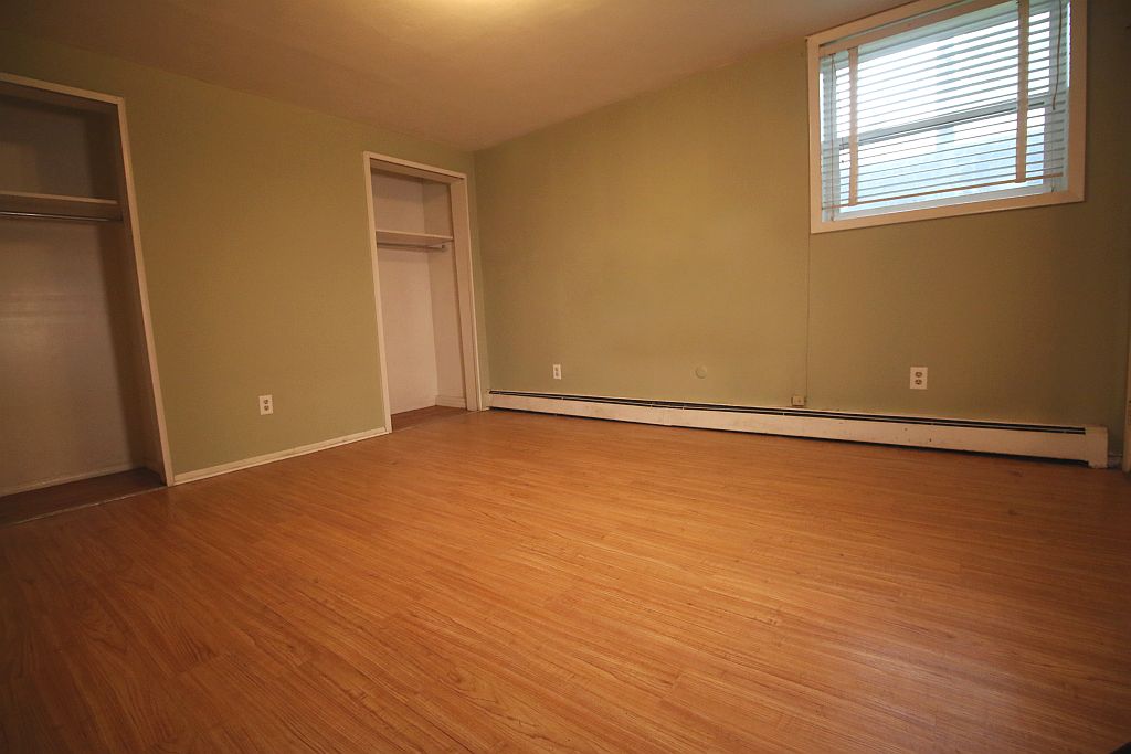 2B Main Bedroom